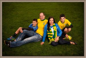 Soccer Family Picture by Ollar Photography in Lake Oswego, Oregon